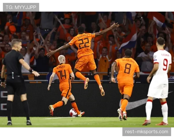 恰尔汗奥卢引领土耳其国家队，状态回暖备受期待迎战世界杯