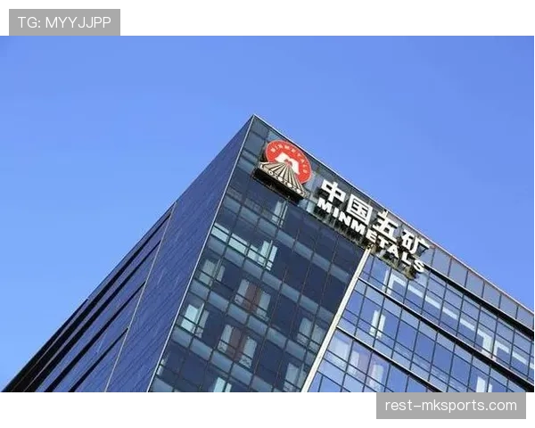 恰尔汗奥卢中场能力持续提升，组织调度表现稳健